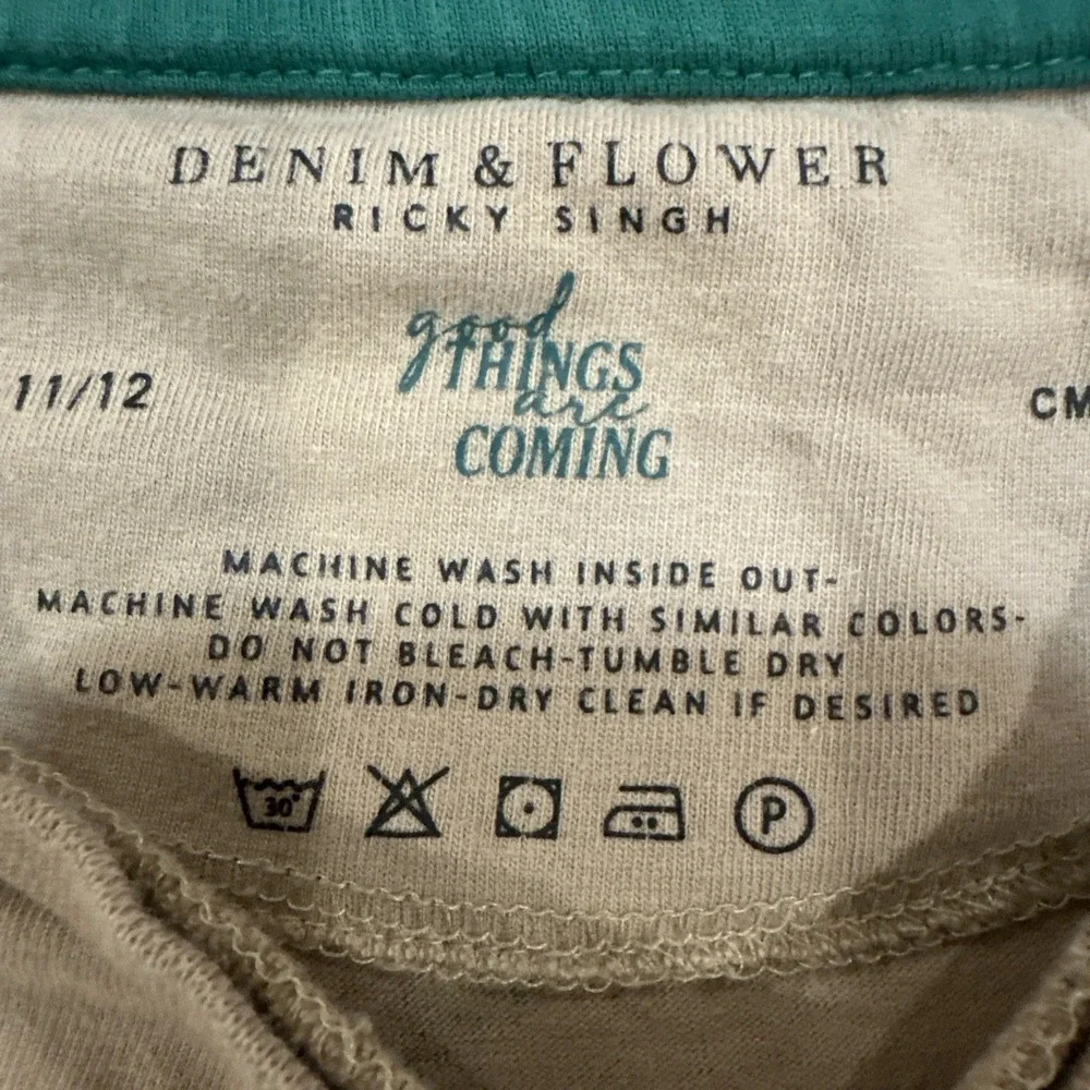 Denim & Flower Ricky Singh‎ Tan Dabbing Easter Bunny Tee Shirt Top Boys Sz 11-12
